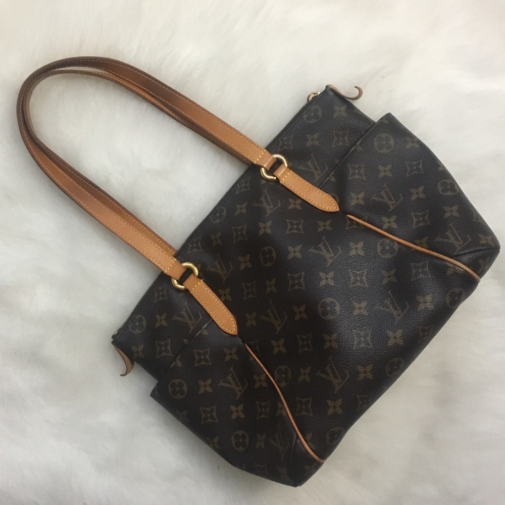 Louis Vuitton Monogram Totally PM - Picture 3 of 8